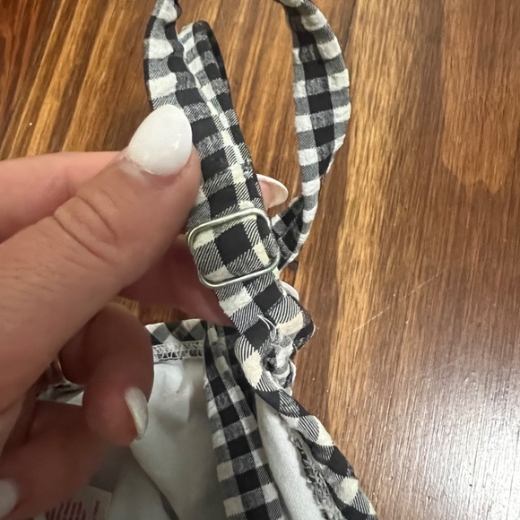 Swimsuit - Picture 4 of 7